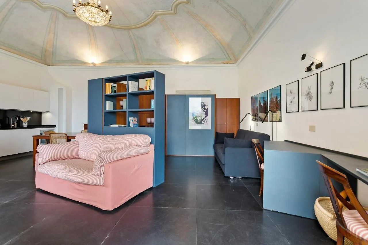 Villa Bel Faggio Apartment By Halldis メナッジョ