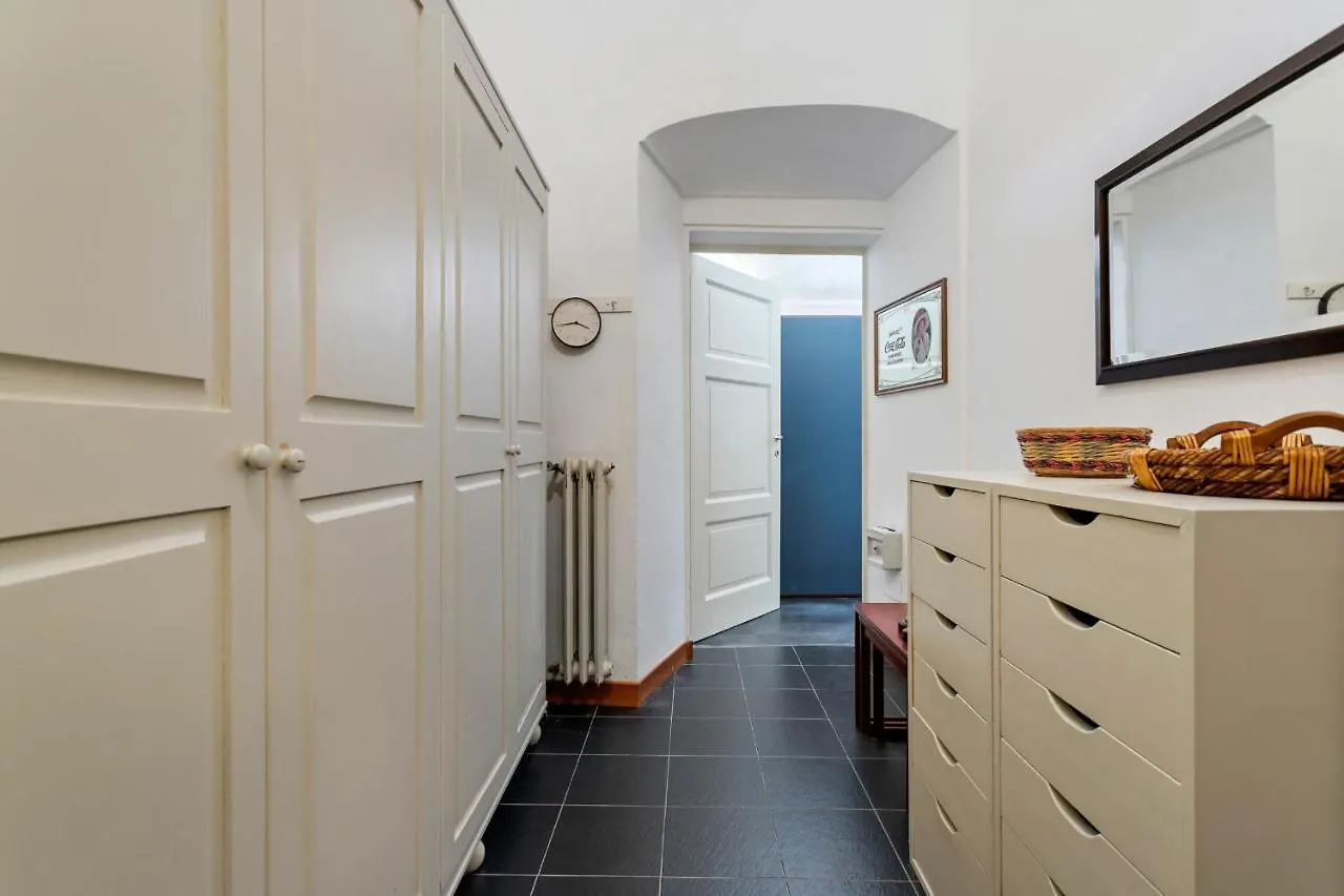 Villa Bel Faggio Apartment By Halldis メナッジョ